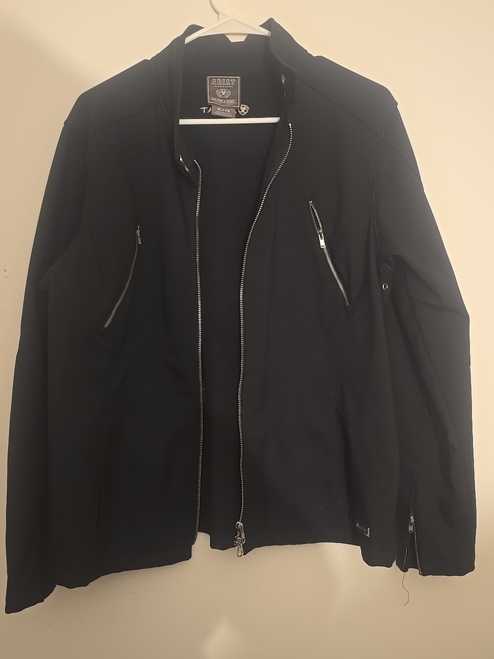Ariat Men's Black Performance Zip Jacket
